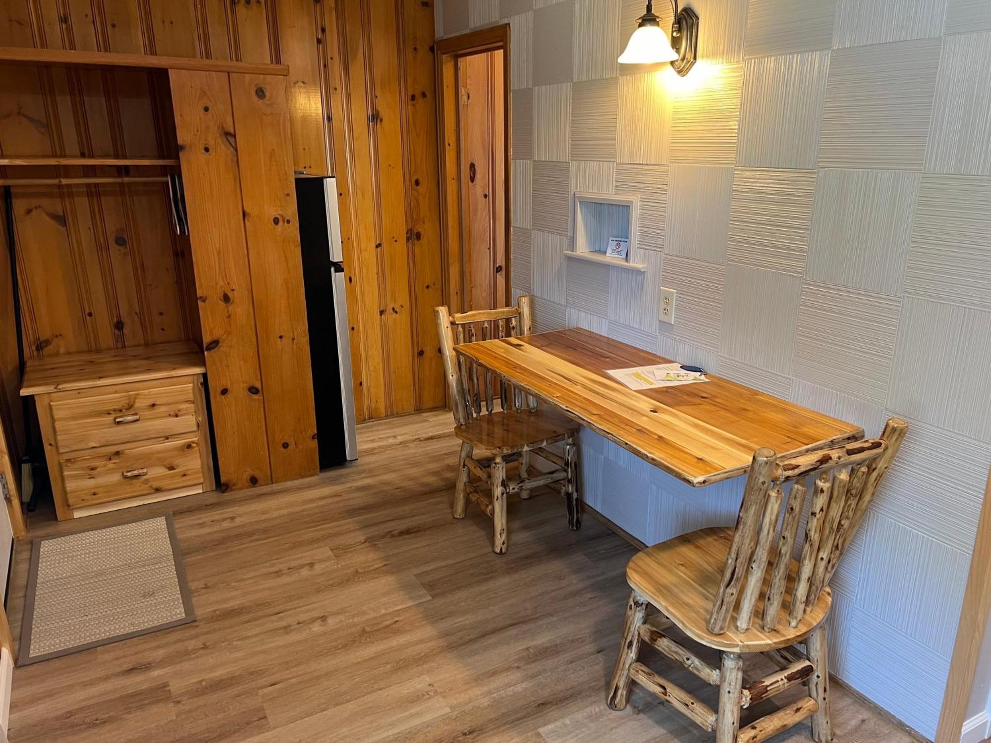 Inn Blue Lagoon Lake George